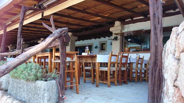 Restaurante en la playa en Ibiza